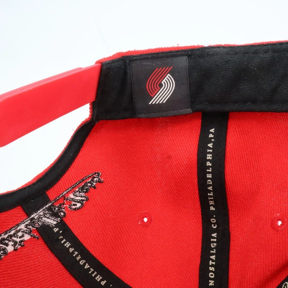 Mitchell & Ness Portland Trail Blazers Hat Mens‎ OSFM Red Snapback NBA Flat Brim
